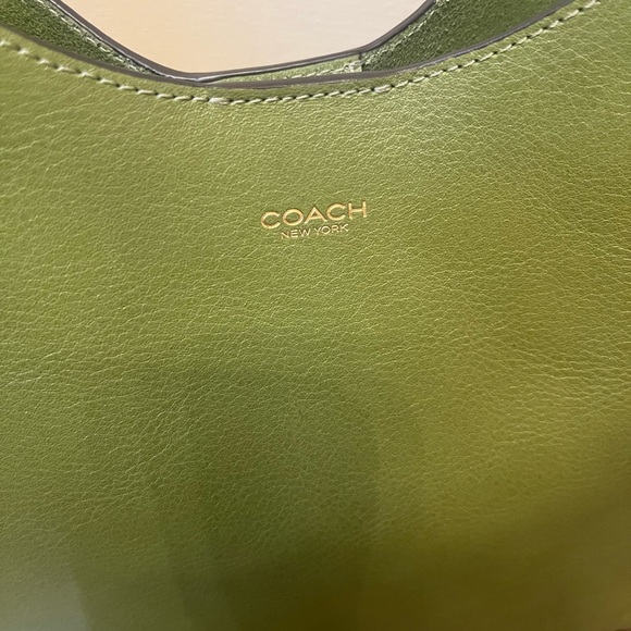 Coach Brooklyn 28 Dark Lime - Picture 2 of 11